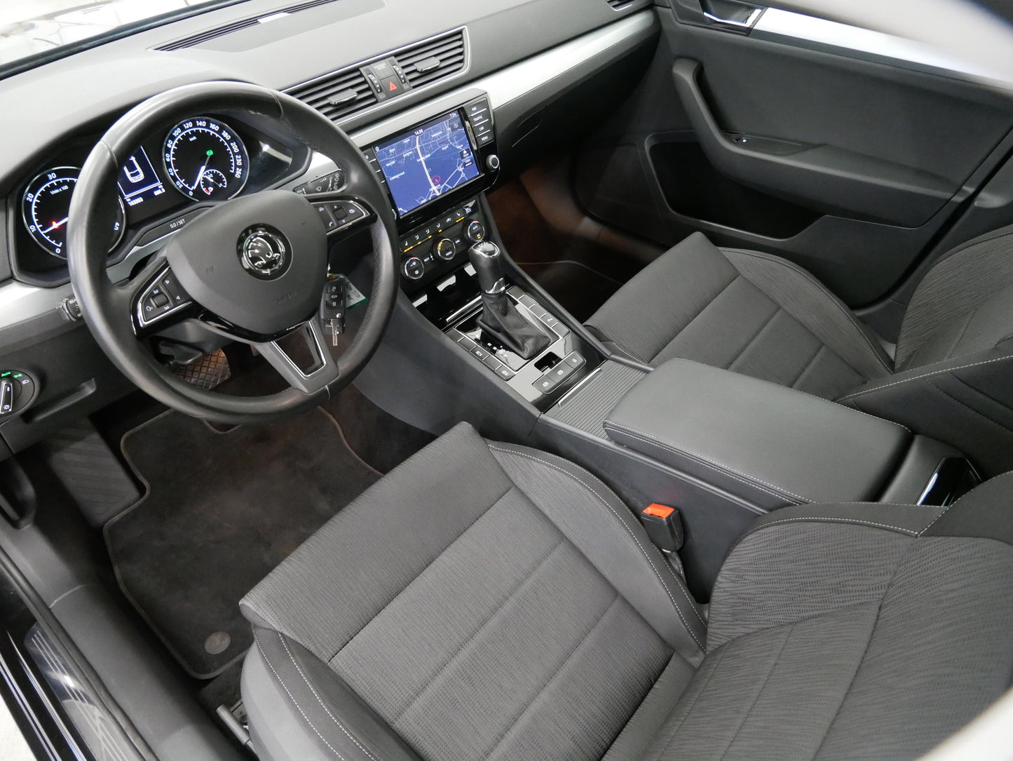 Škoda Superb 2.0 TDI 140 kW Ambition