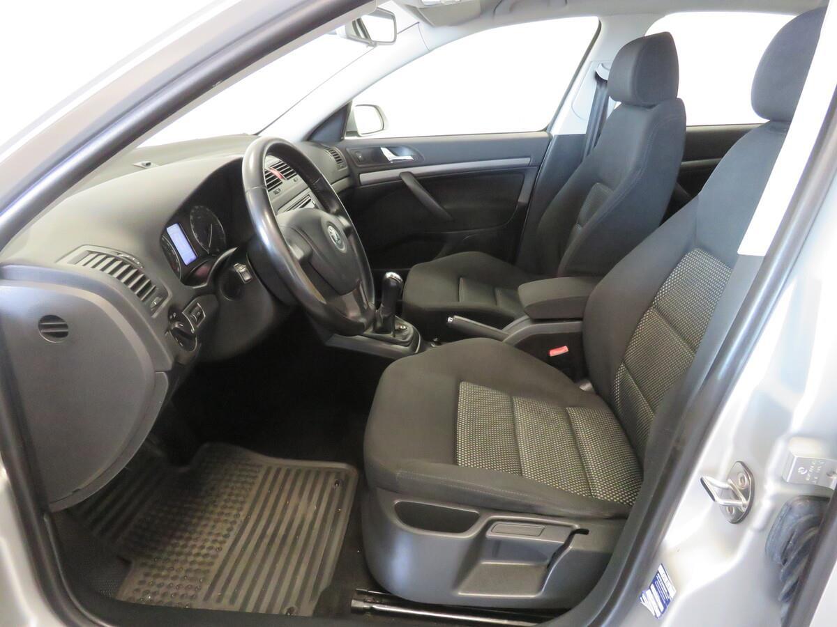 Škoda Octavia 1.6 MPI 75 kW ELEGANCE