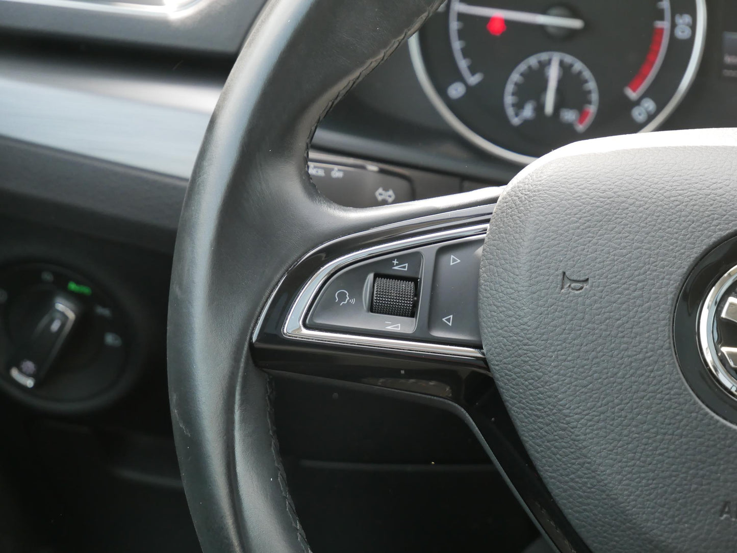 Škoda Superb 2.0 TDI 110 kW STYLE