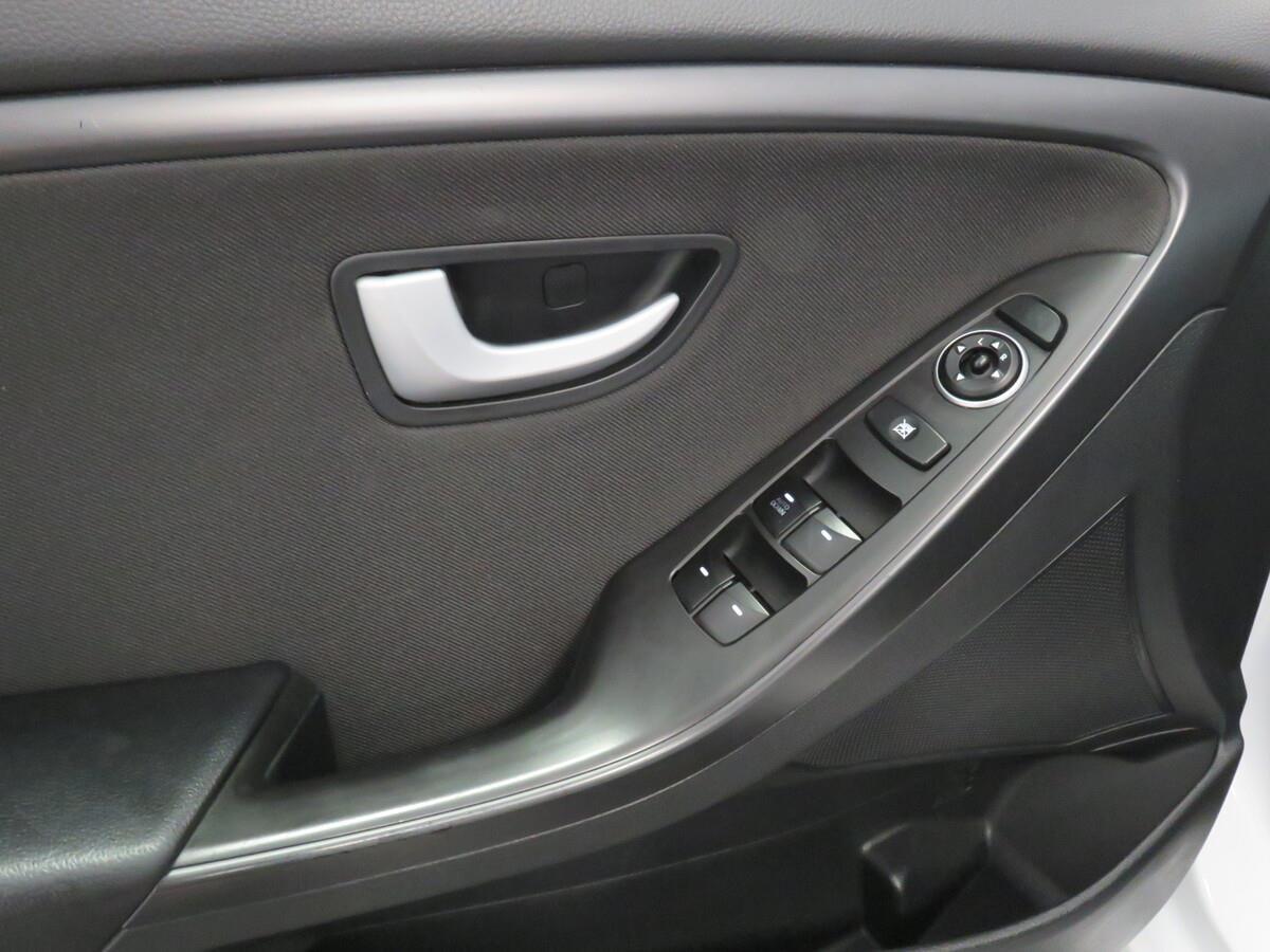 Hyundai i30 1.6 GDI 99KW Czech Edition