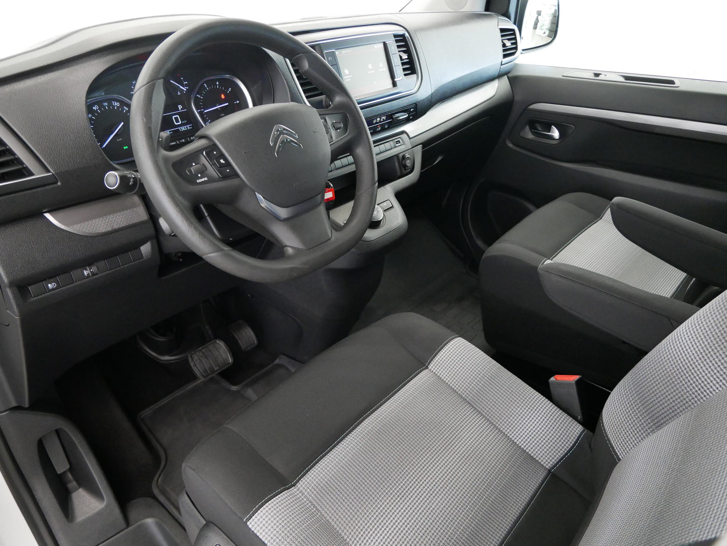 Citroën SpaceTourer 2.0BlueHDI 130 kW Feel L2 EAT8