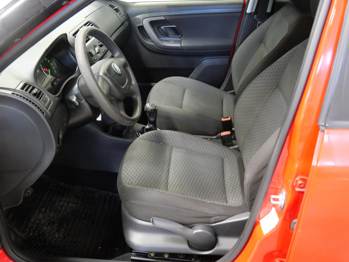 Škoda Fabia 1.4 MPI 16V 63 kW Ambiente LPG