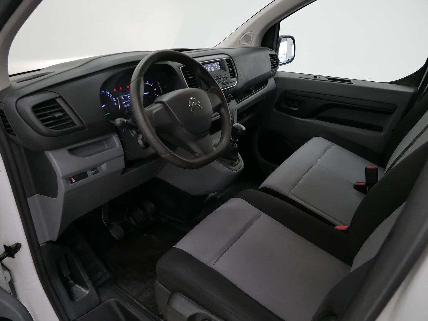 Citroën Jumpy L1H1 2.0 HDI 110 kW 6 Míst