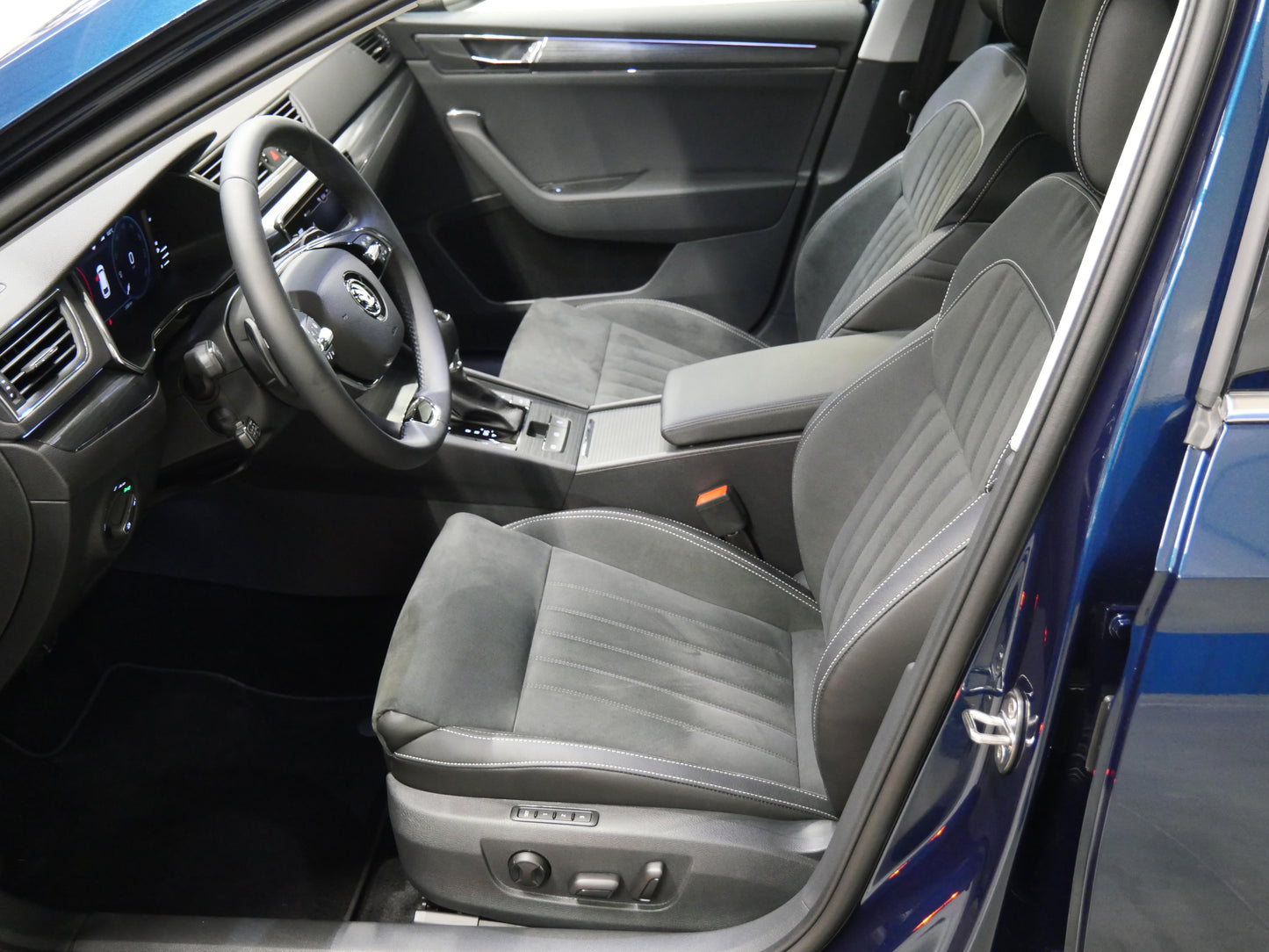 Škoda Superb 2.0 TDI 110 kW Style TOP