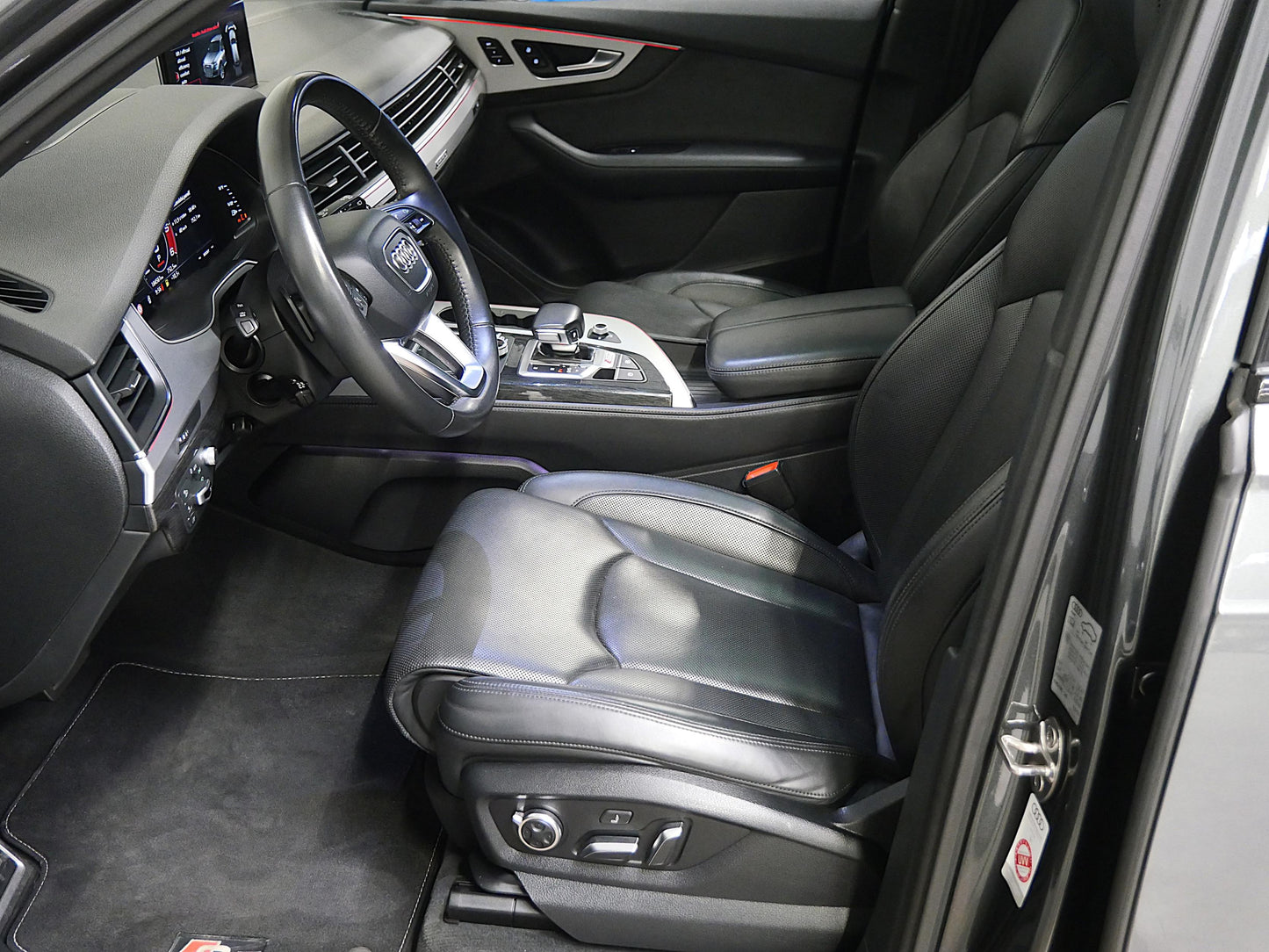 Audi SQ7 4.0 TDI V8 320 kW S-line