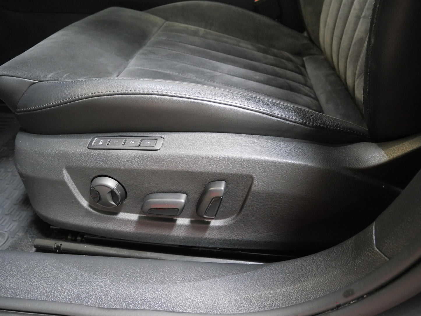 Škoda Superb 2.0 TDI 110 kW Style Plus