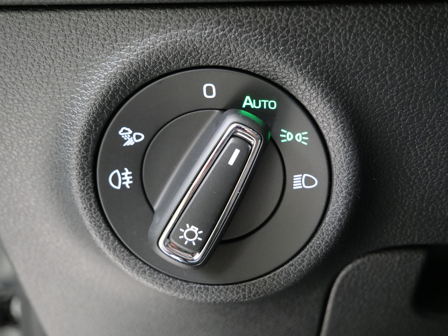 Škoda Karoq 1.5 TSI 110 kW Top Selection