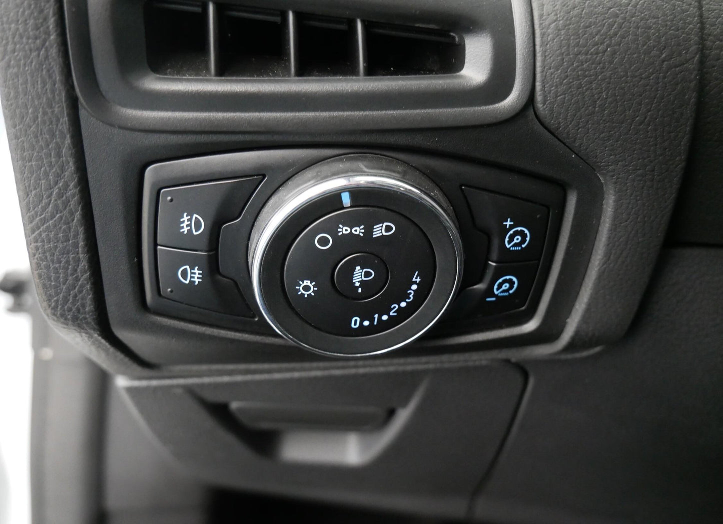 Ford Focus 1.6 Ti-VCT Trend