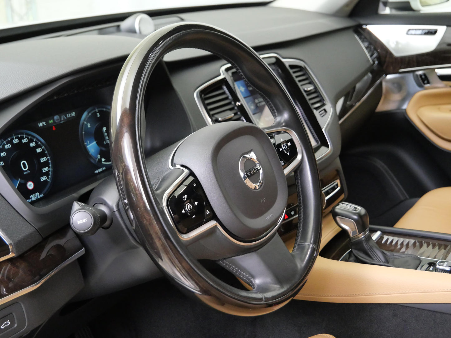 Volvo XC90 D5 171 kW AWD Momentum