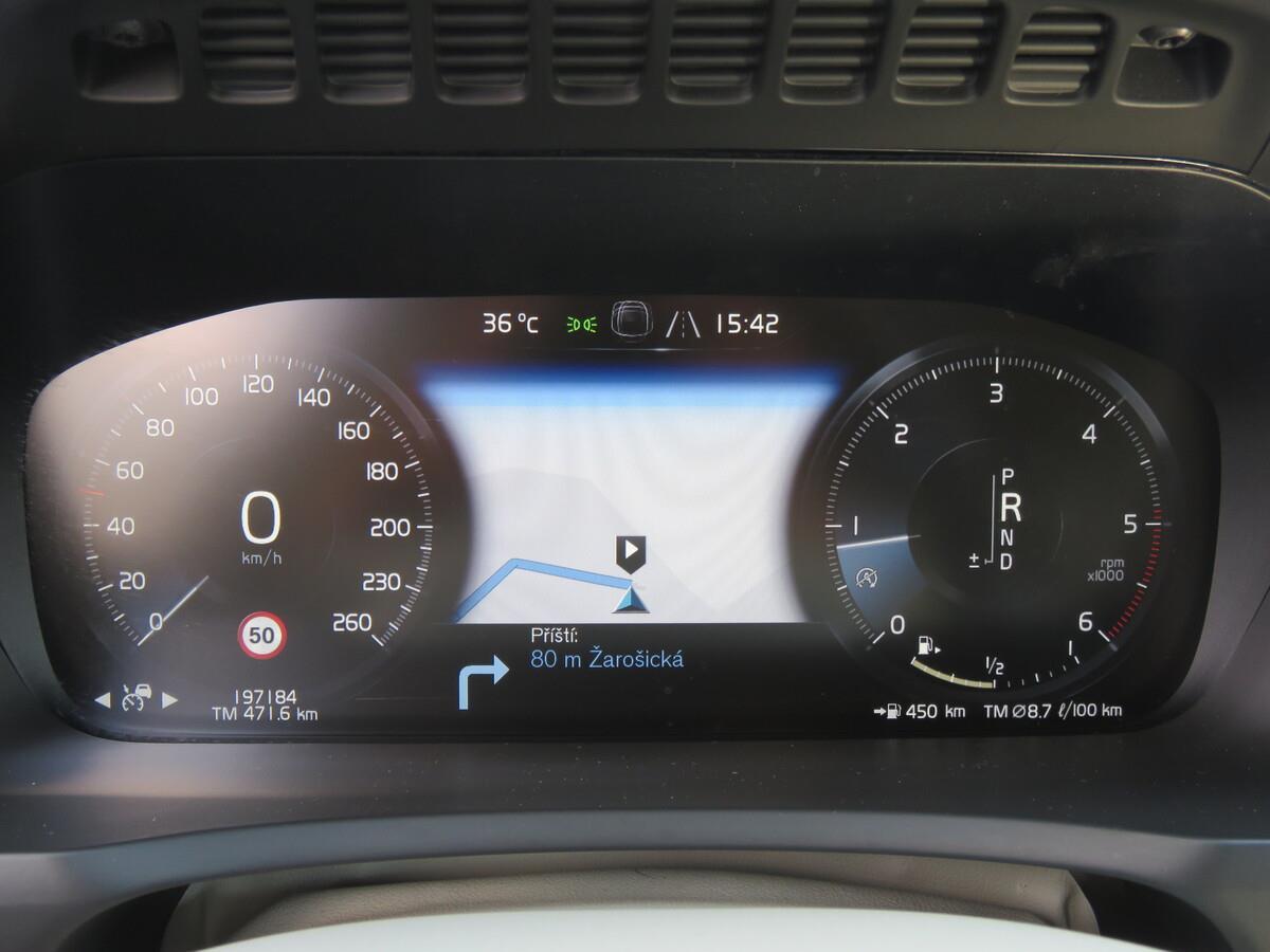 Volvo XC90 D5 AWD MOMENTUM