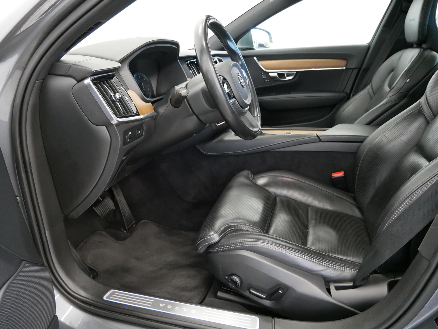 Volvo V90 D4 140 kW AWD Inscription