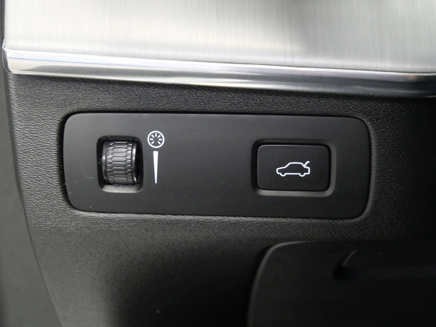 Volvo XC90 2.0 B5 173 kW Momentum Pro