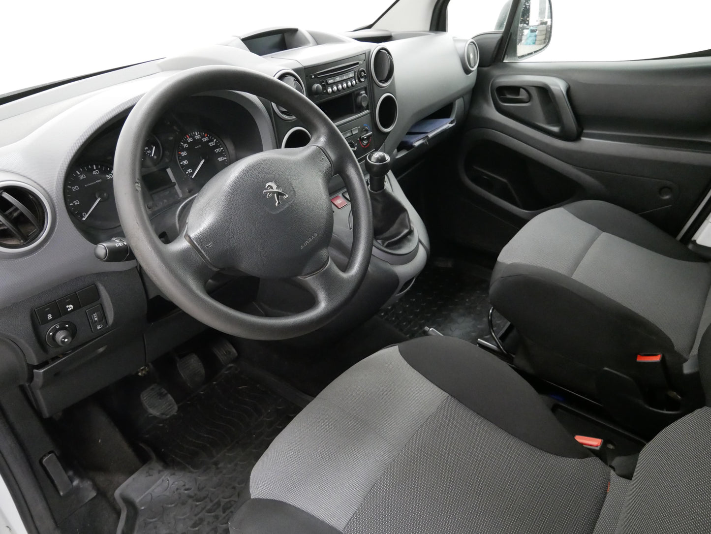 Peugeot Partner 1.6 BlueHDi 55 kW Furgon L1