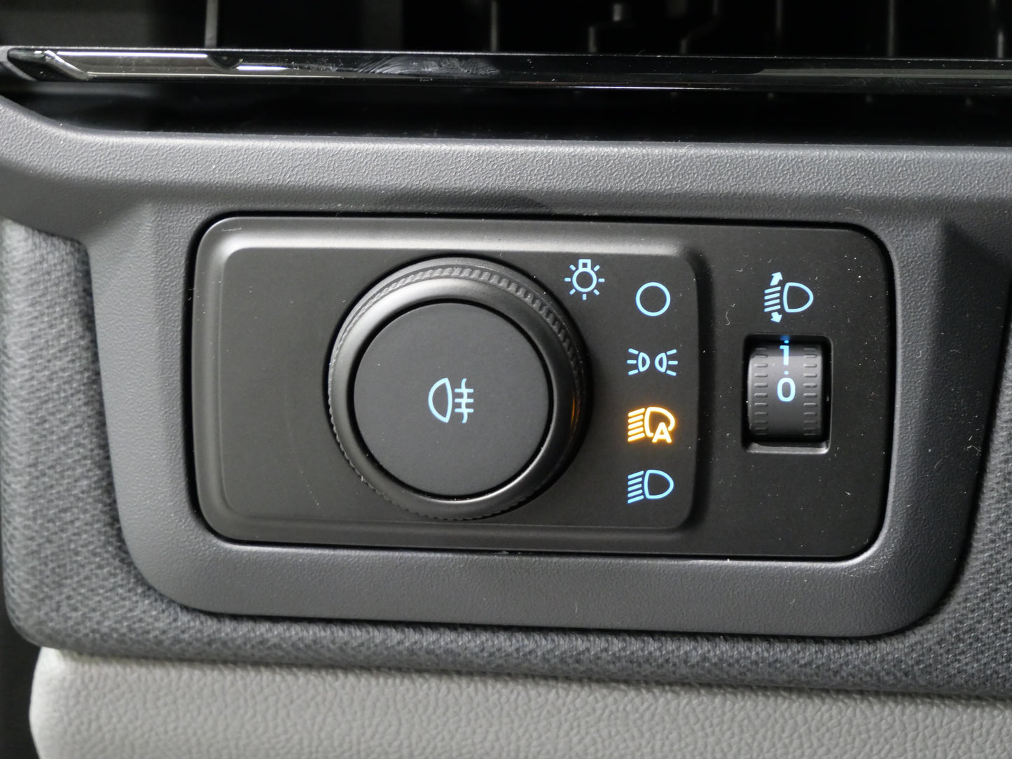 Ford Tourneo Custom 2.0 EcoBlue 125 kW Sport L1
