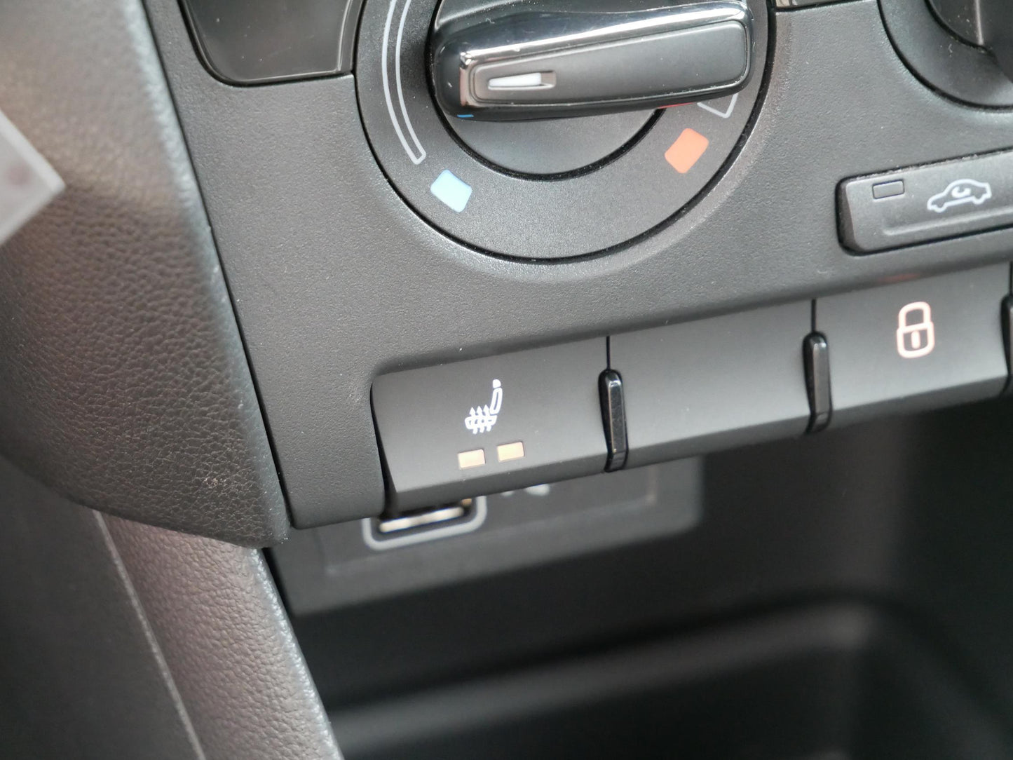 Škoda Rapid 1.0 TSI 81 kW Ambition +