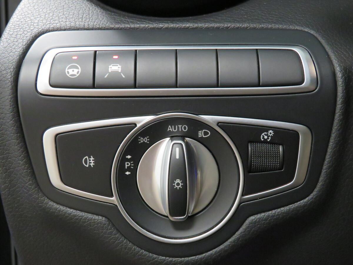Mercedes-Benz C220 C 220 d 143 kW 4MATIC