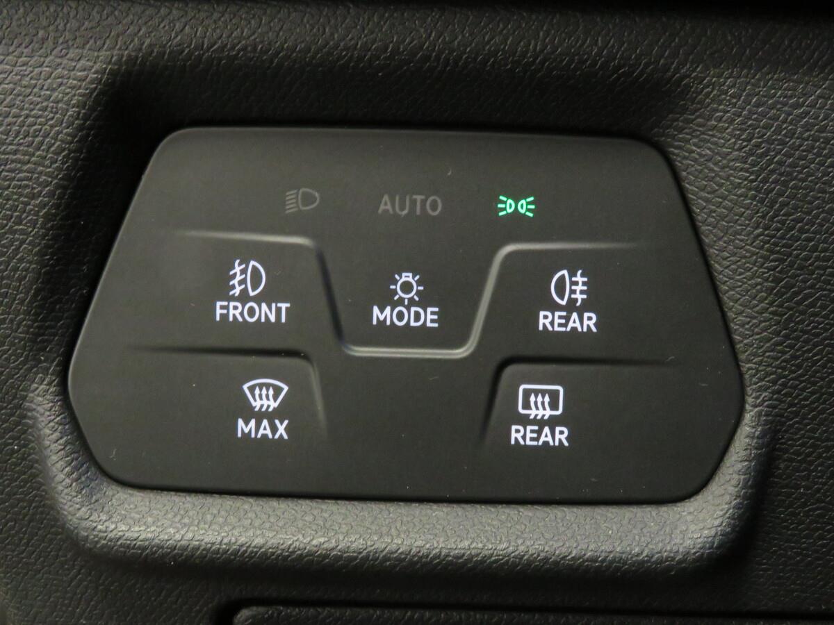 SEAT Leon 1.5 eTSI 110 kW DSG FR