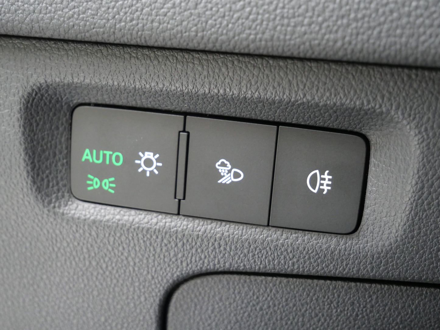 ŠKODA Octavia 1.5 eTSI 85 kW DSG Selection