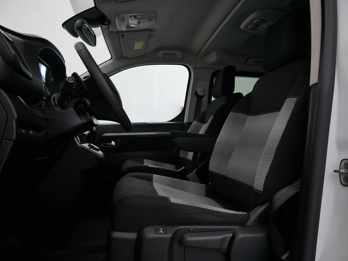 Citroën SpaceTourer 2.0BlueHDI 130 kW Feel L2 EAT8
