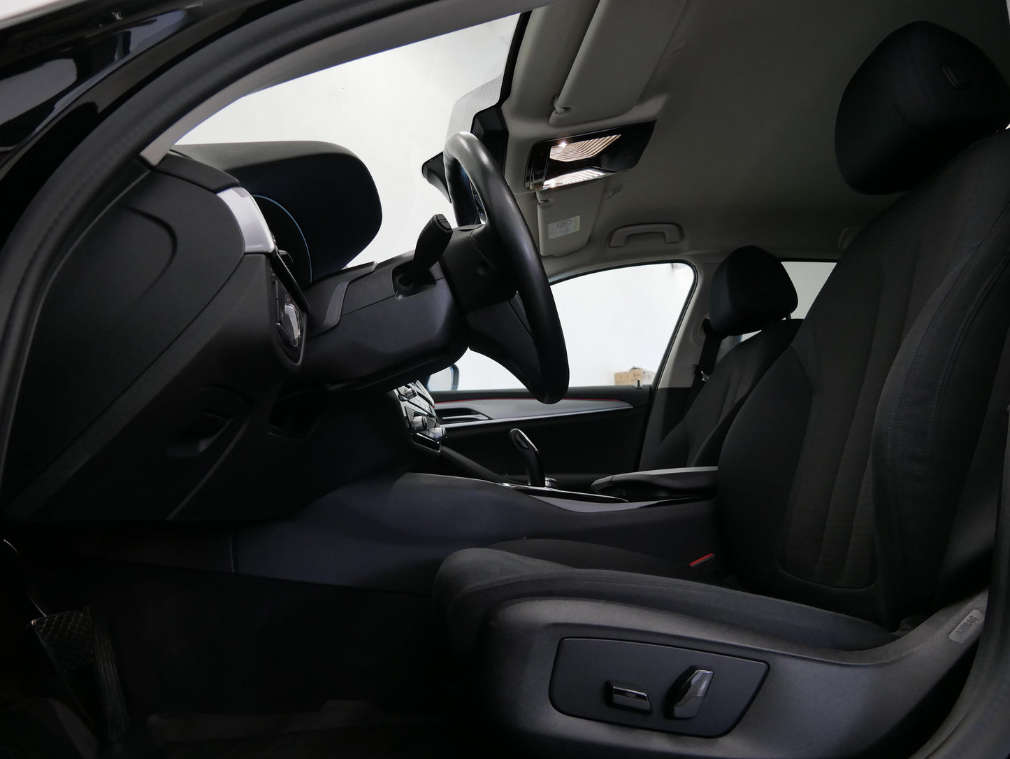 BMW Řada 5 520d 140kW xDrive Touring MHEV