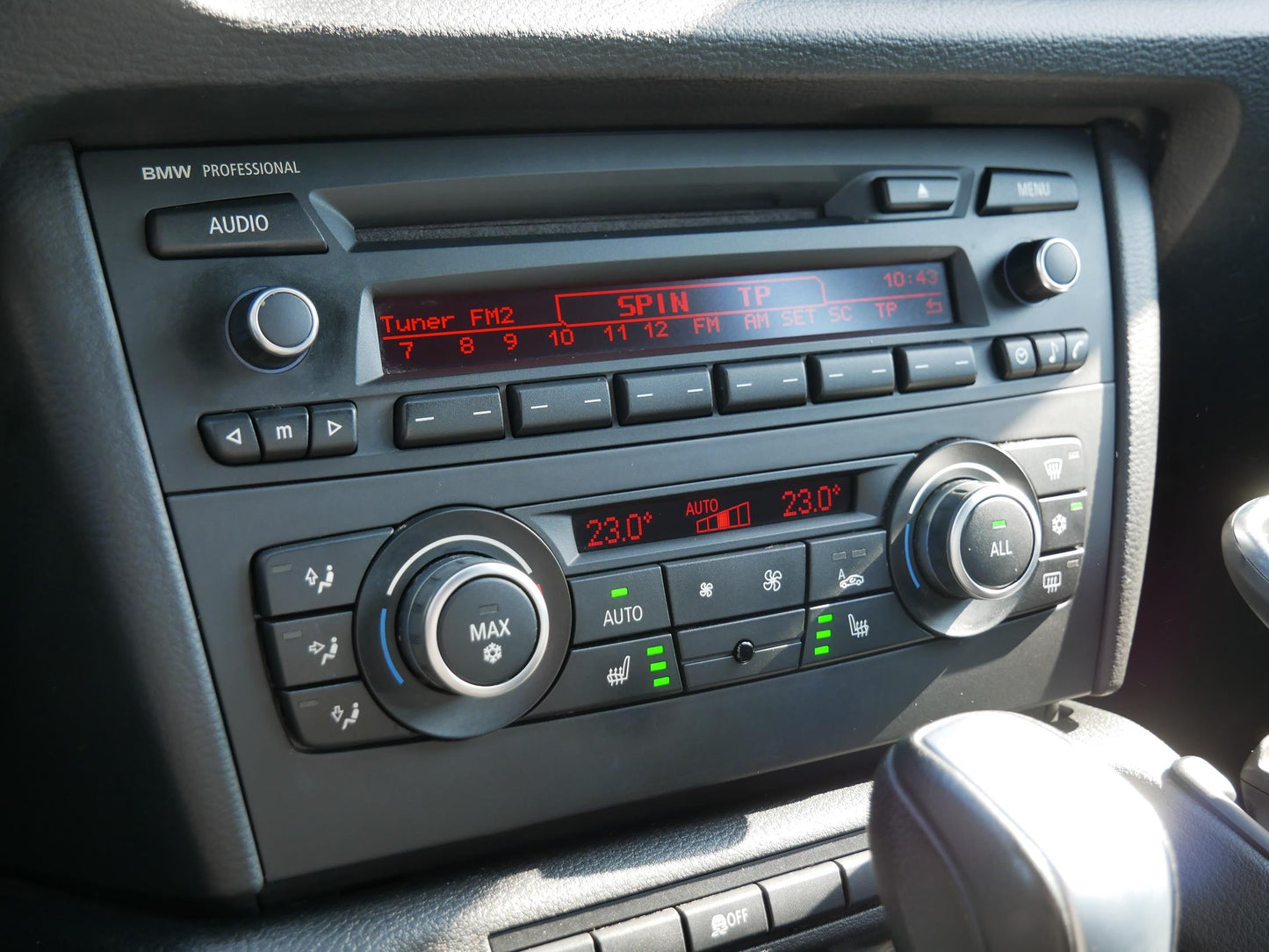 BMW X1 2.0 sDrive 18d 105 kW M paket