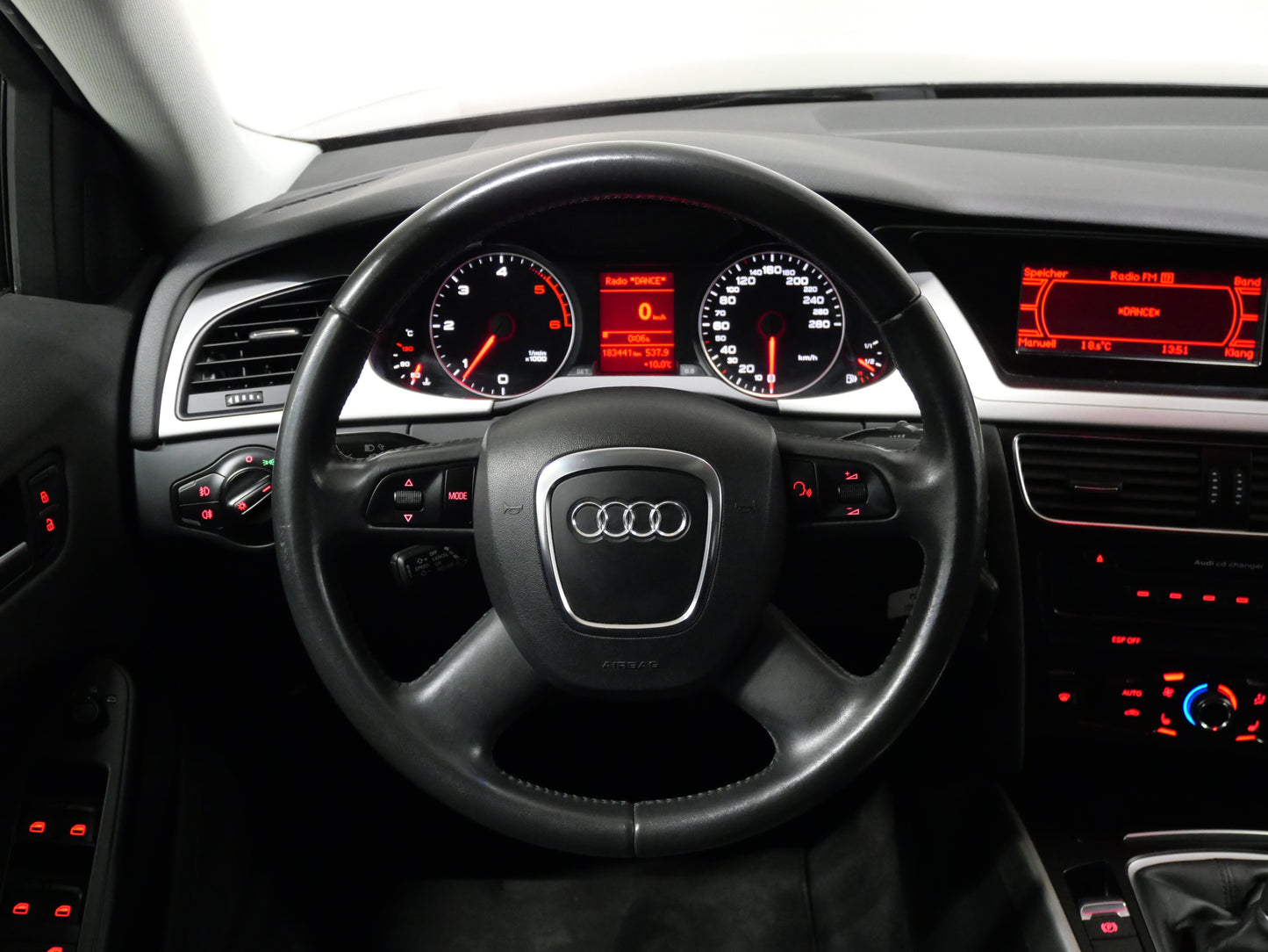Audi A4 2.0 TDI 105 kW Attraction