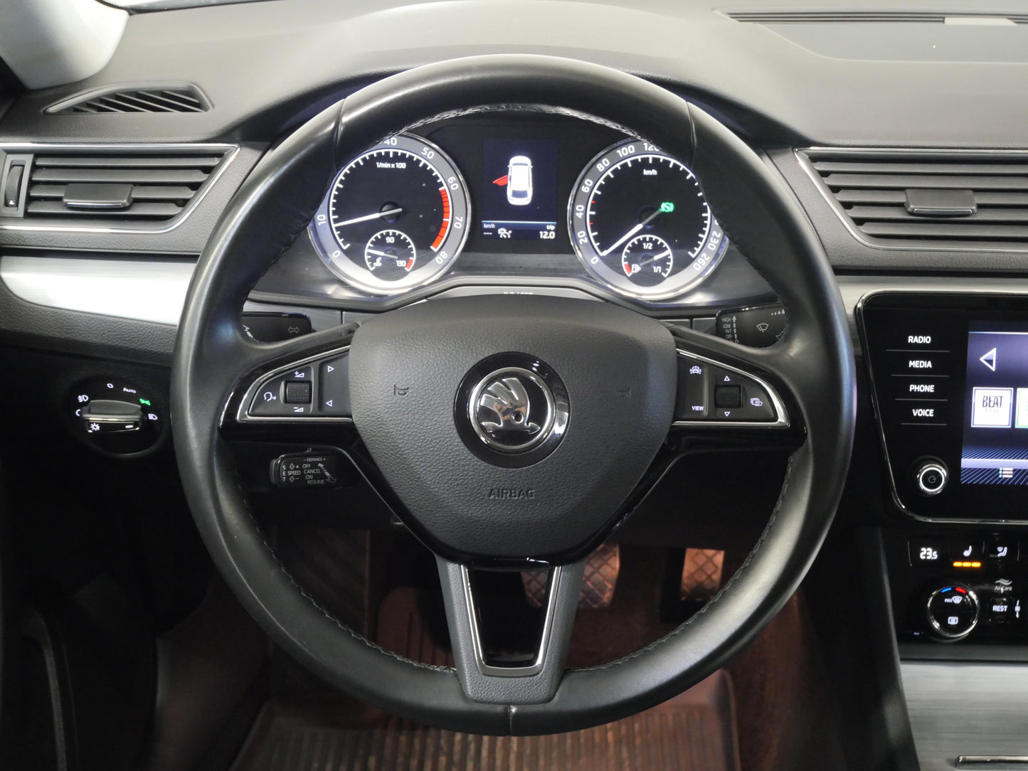 Škoda Superb 2.0 TSI 140 kW Ambition Plus