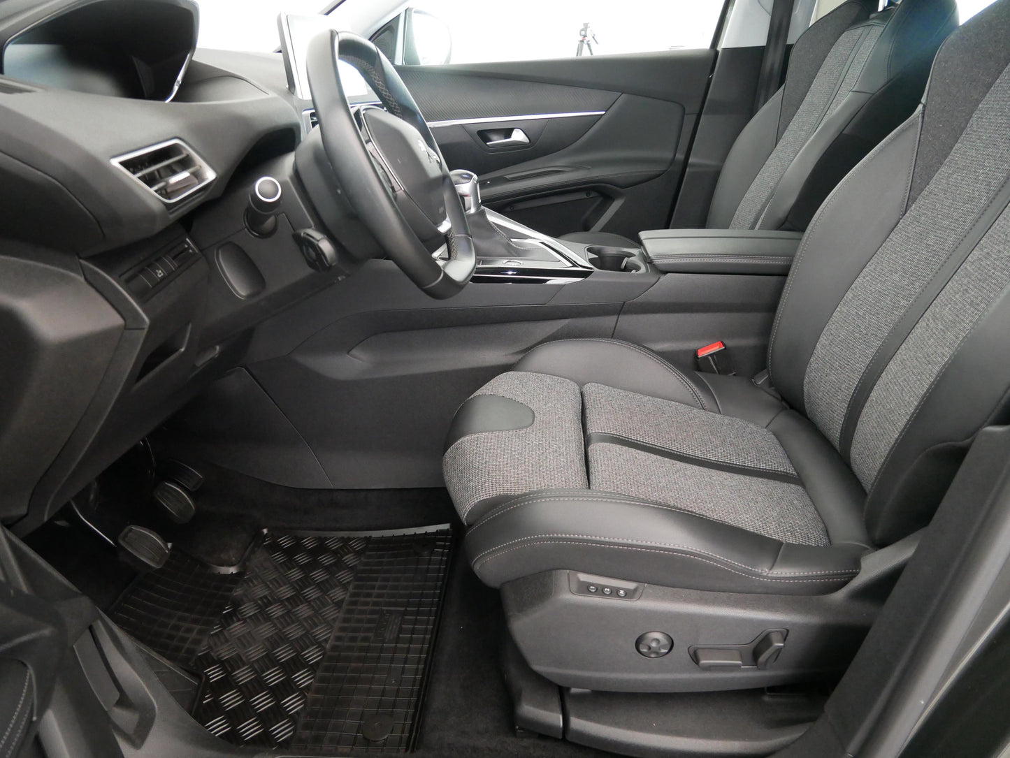Peugeot 3008 1.2 PureTech 96 kW Allure