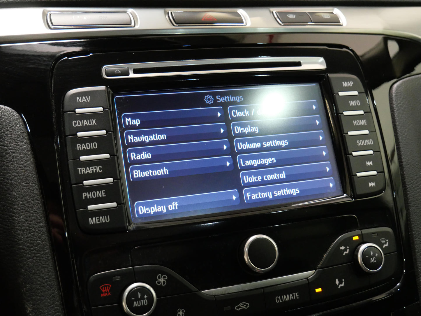 Ford S-MAX 2,0 TDCI 120 kW Titanium