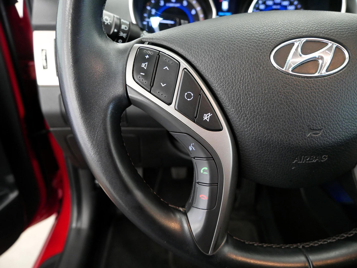 Hyundai i30 1.6 GDi 99kW Trikolor