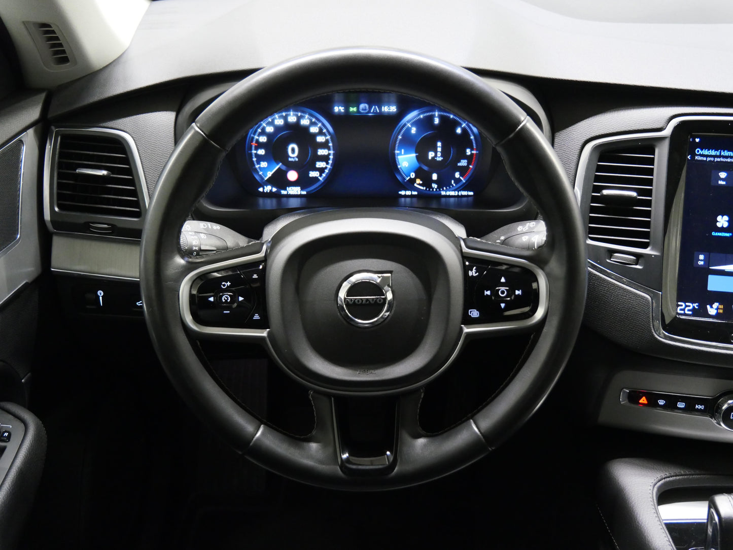 Volvo XC90 2.0 B5 173 kW Drive-E Momentum