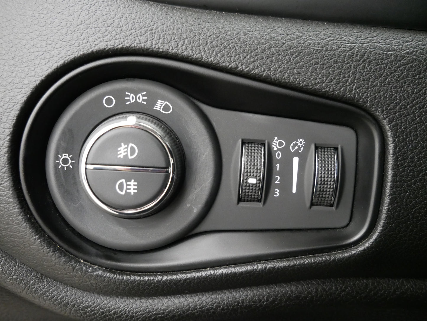 Jeep Renegade 1.4 M-Air 103 kW Longitude