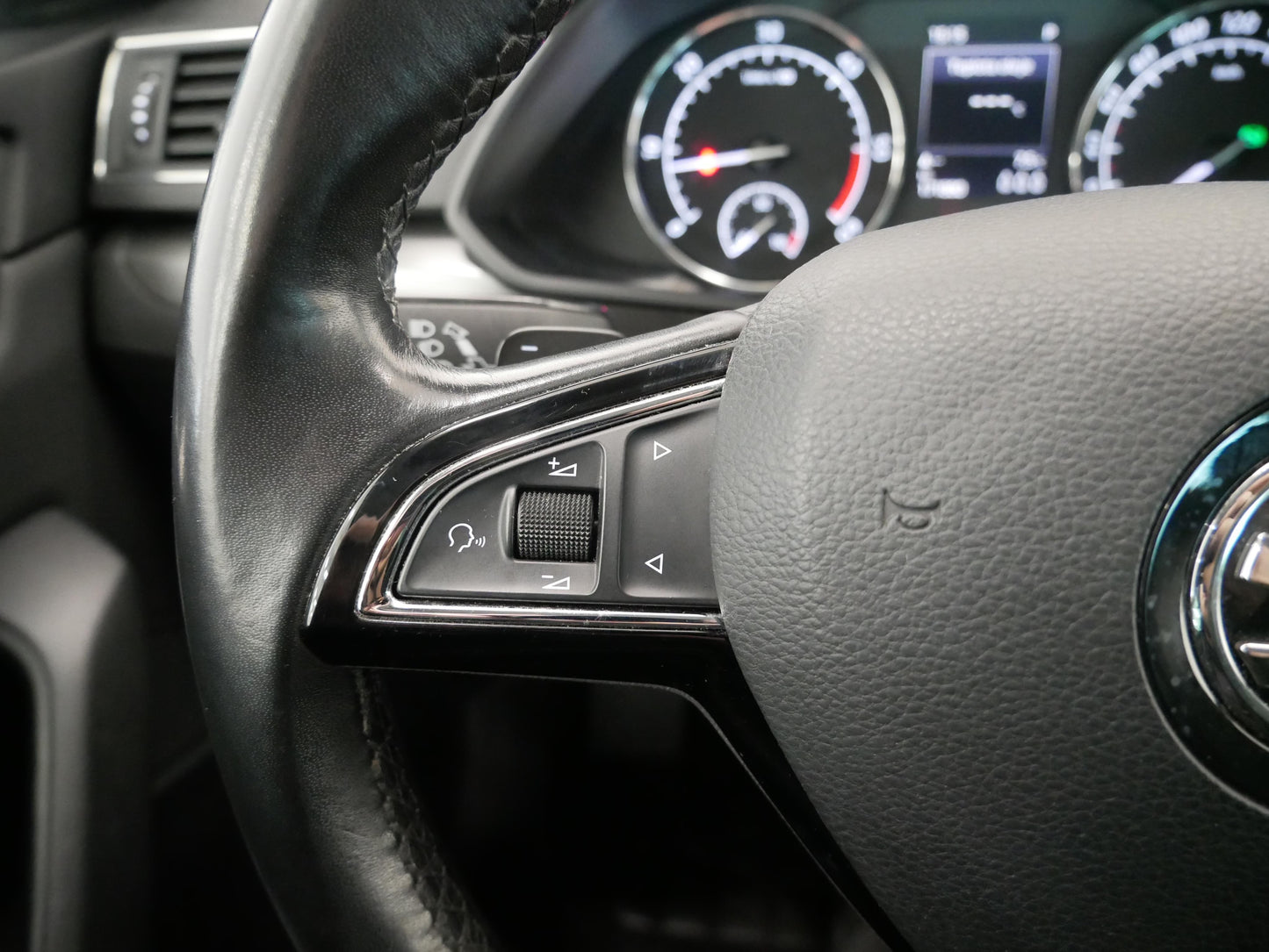 Škoda Superb 2.0 TDI 140 kW Style
