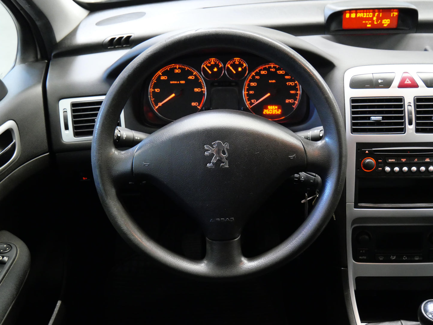 Peugeot 307 1.6 HDI 80 kW XR Presence