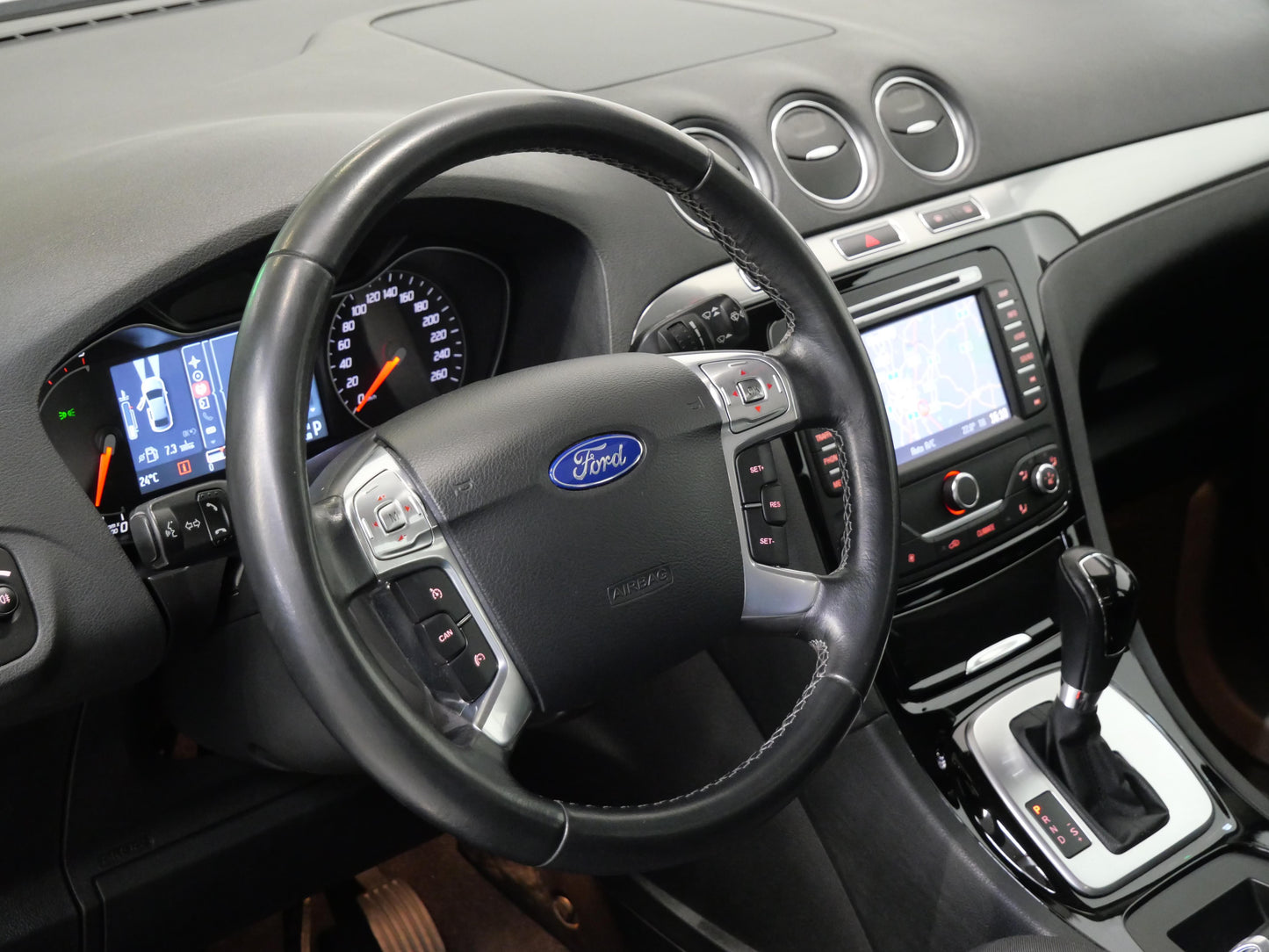 Ford S-MAX 2.0 TDCI 103 kW Titanium