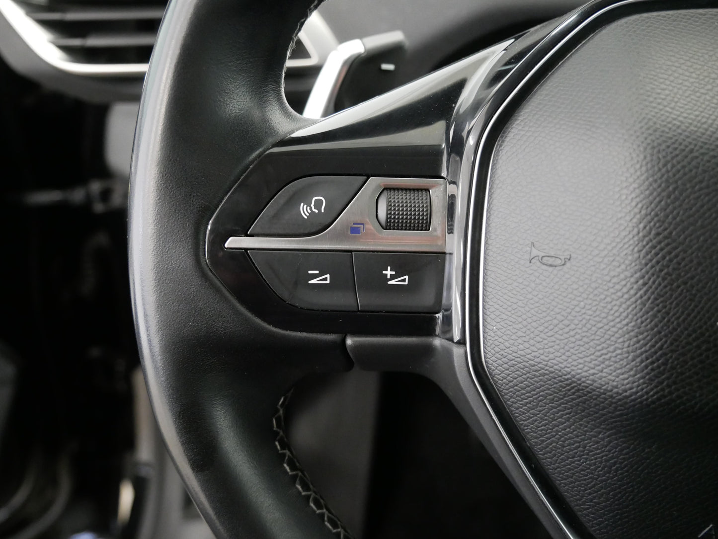 Peugeot 3008 1.2 PureTech 96 kW Allure
