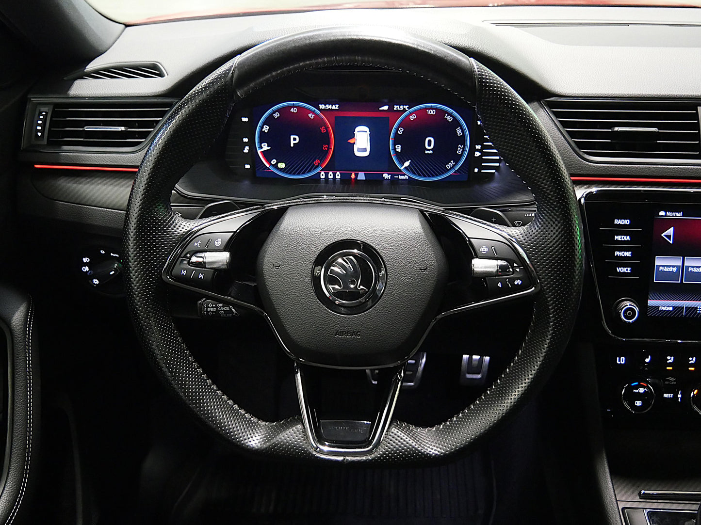 Škoda Superb 2.0 TDI 110 kW SportLine