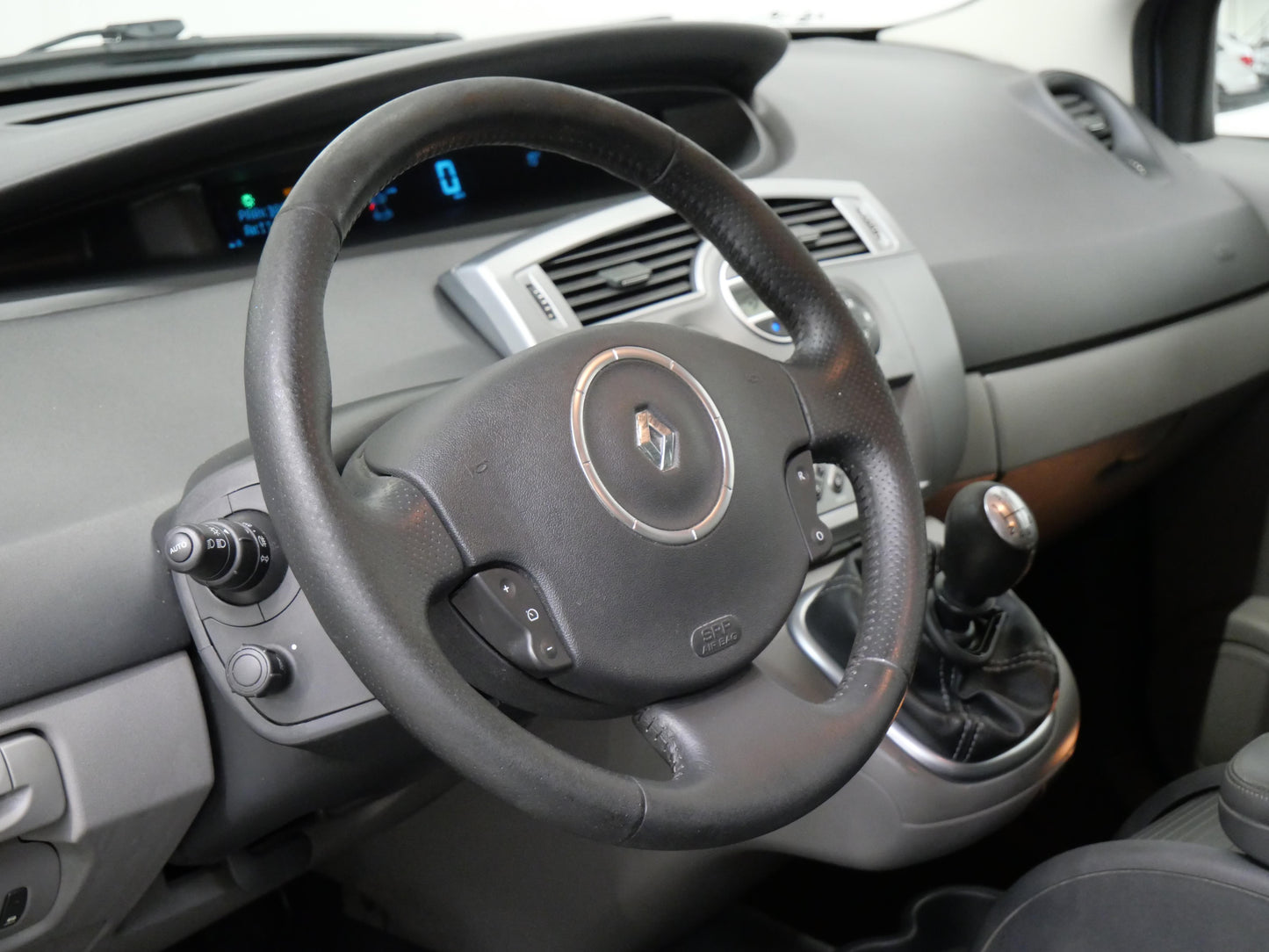 Renault Scénic 1.9 dCi 96 kW Privilege