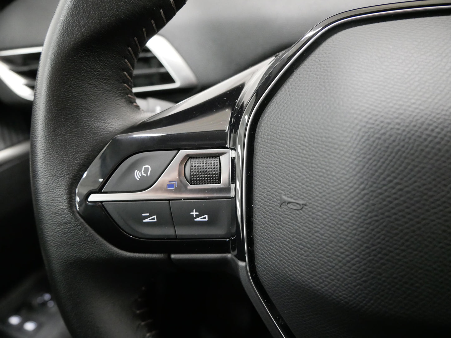 Peugeot 5008 1.2 PureTech 96 kW Active