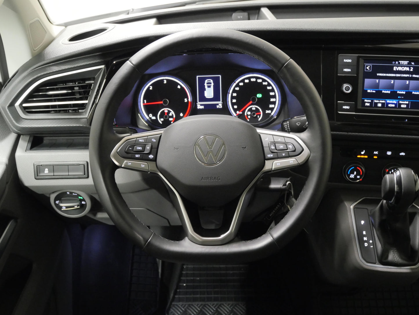 Volkswagen Transporter 2.0 TDI 110 kW Long