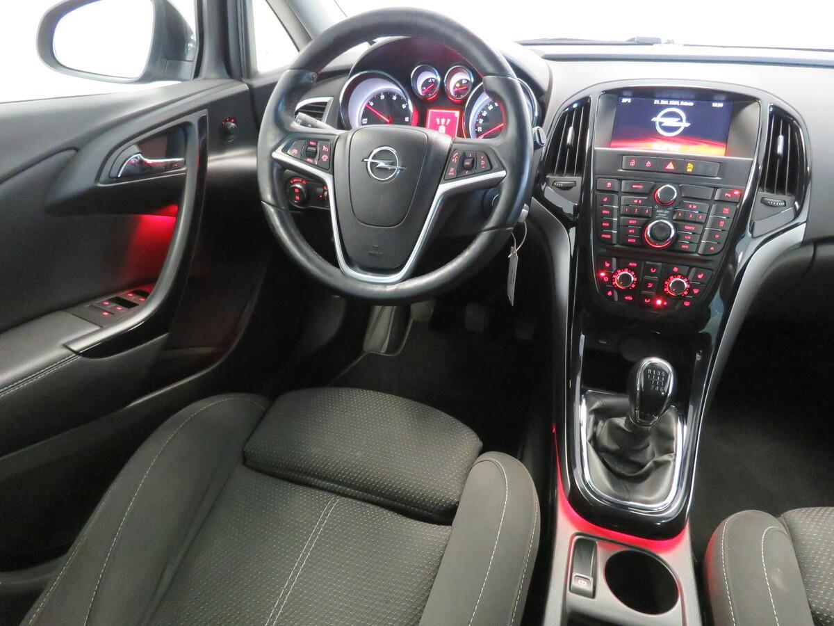 Opel Astra 1.6 CDTI 100kW Exklusiv