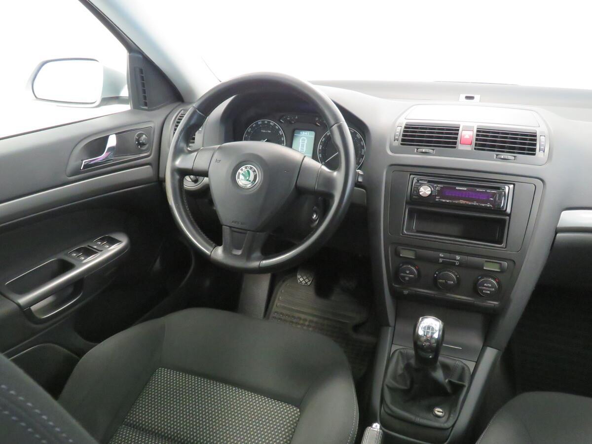 Škoda Octavia 1.6 MPI 75 kW ELEGANCE