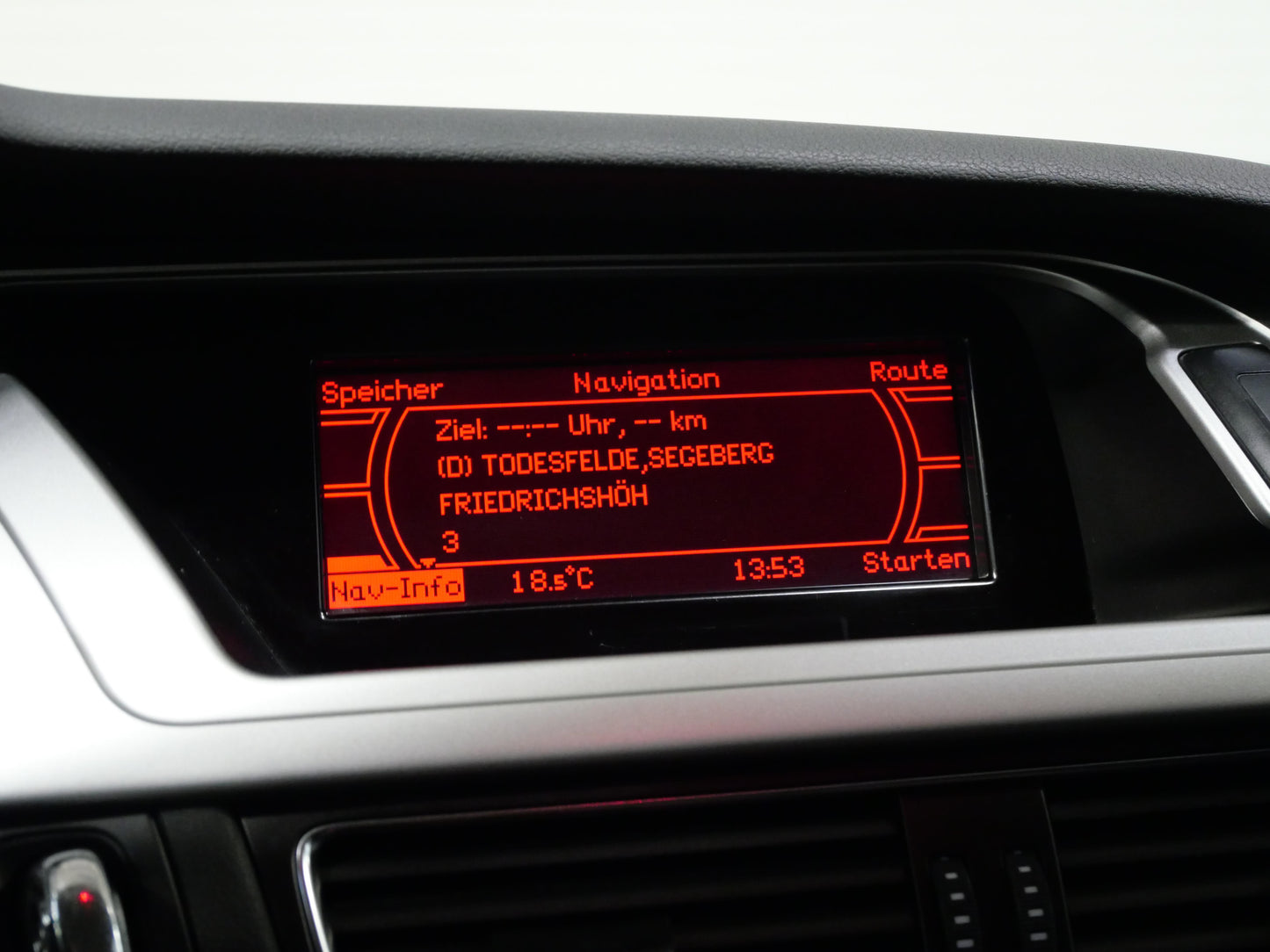 Audi A4 2.0 TDI 105 kW Attraction