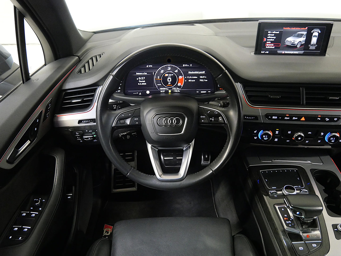 Audi SQ7 4.0 TDI V8 320 kW S-line