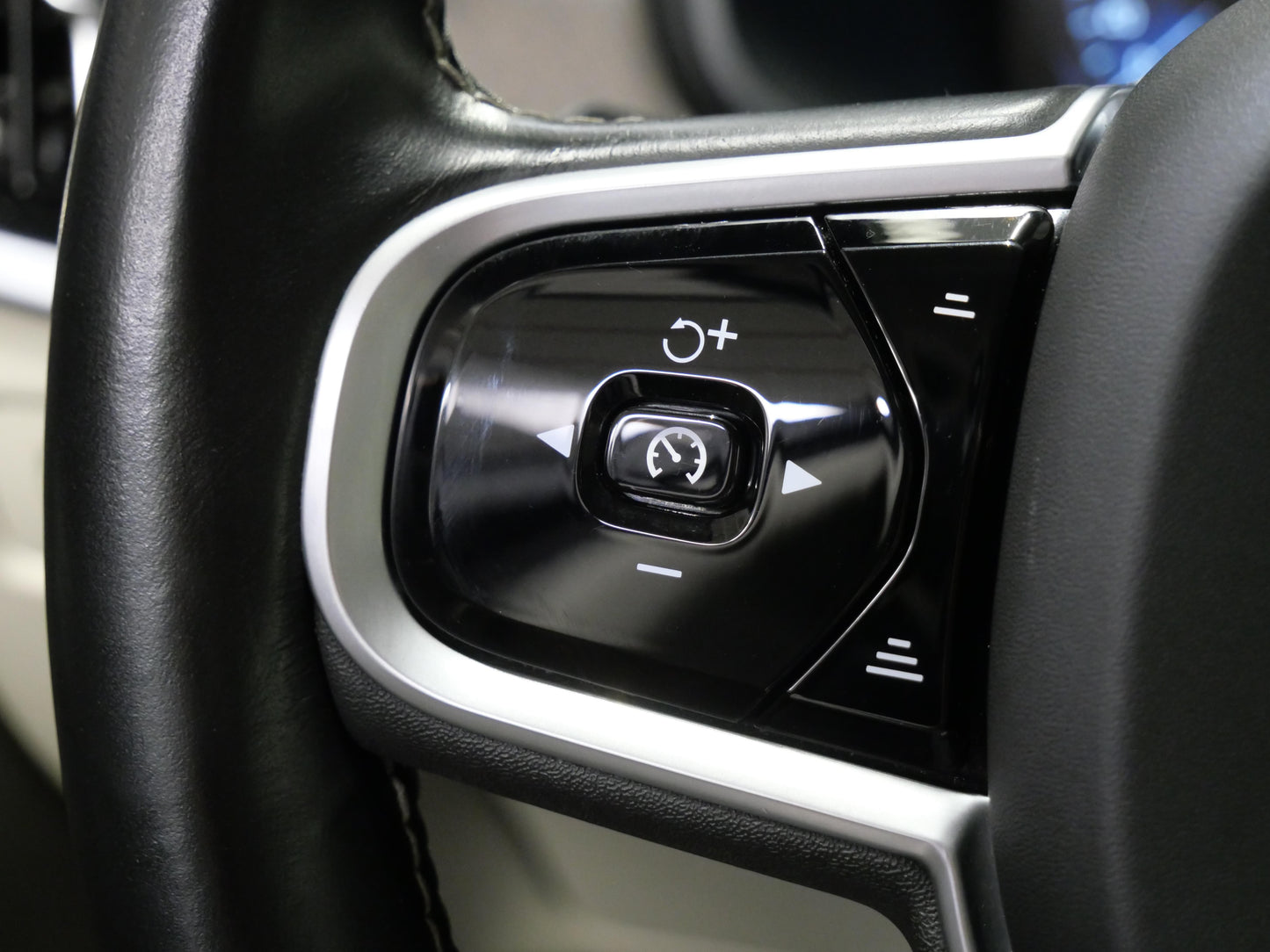 Volvo V90 2.0 D5 173 kW Cross Country