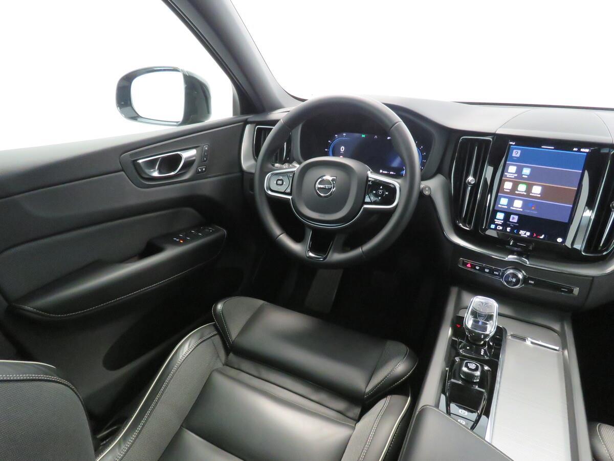 Volvo XC60 B5 184 kW AWD Plus Dark