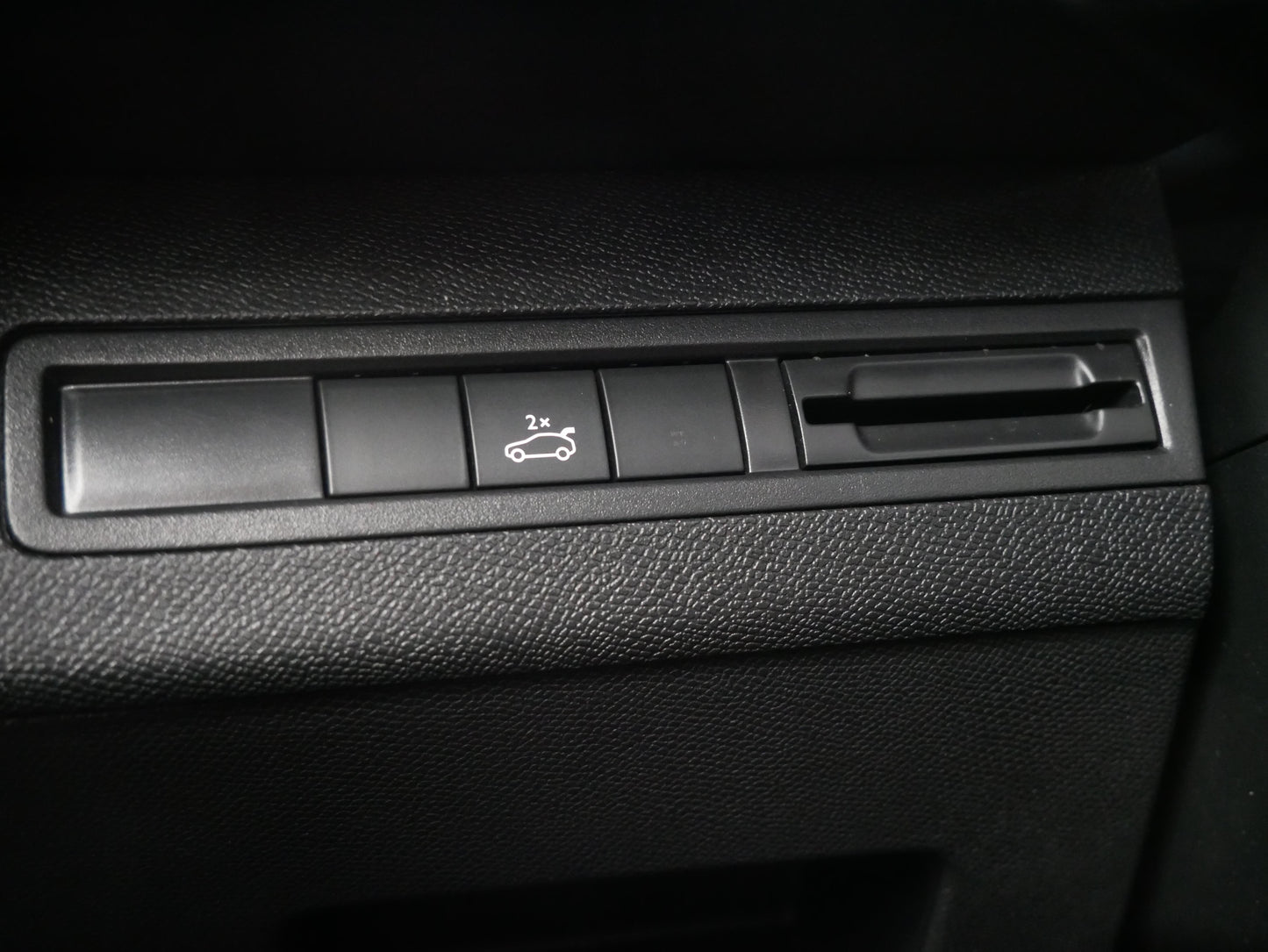 Peugeot 3008 1.2 PureTech 96 kW Allure