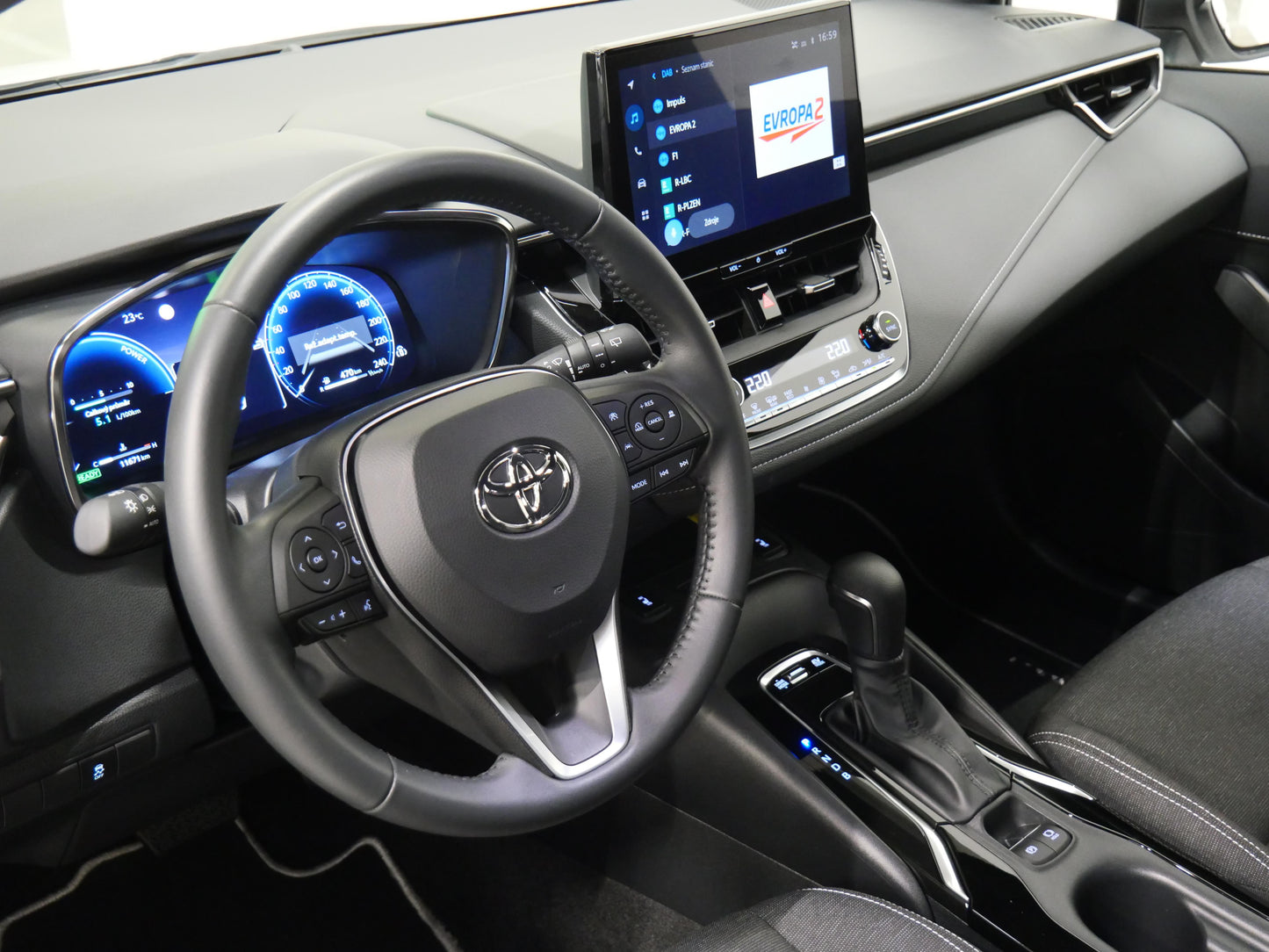 Toyota Corolla 1.8 e-CVT 72 kW Comfort
