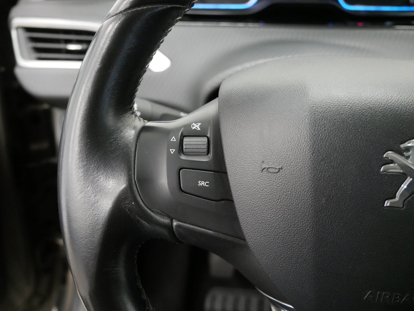 Peugeot 2008 1.2 VTI 60 kW Allure