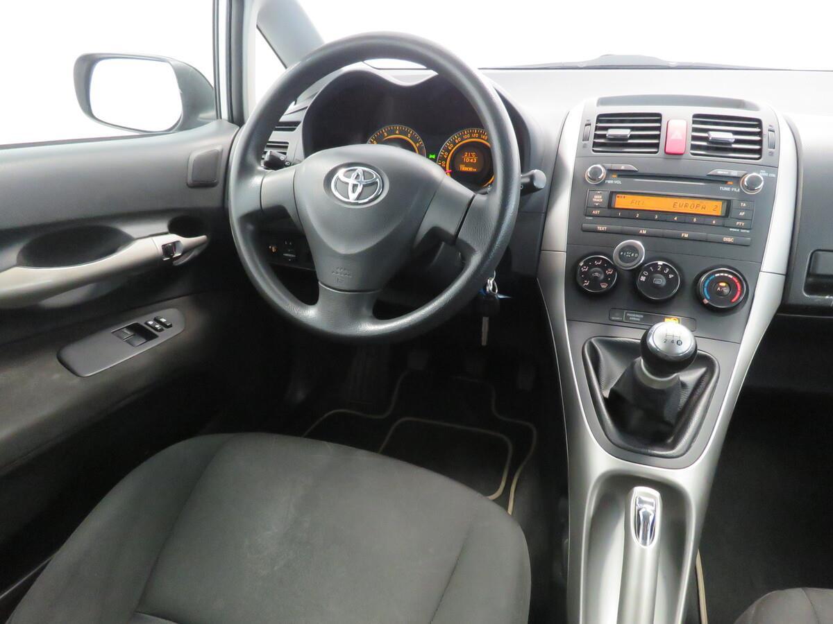 Toyota Auris 1.6 VVT-i 91 kW